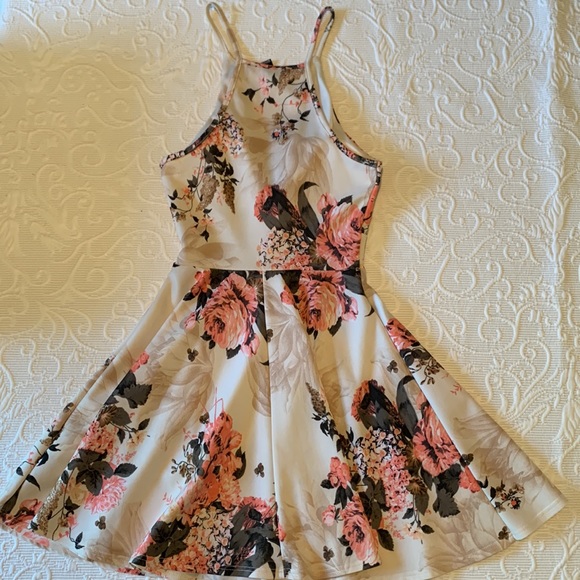 Windsor Skater Dress - Picture 2 of 3